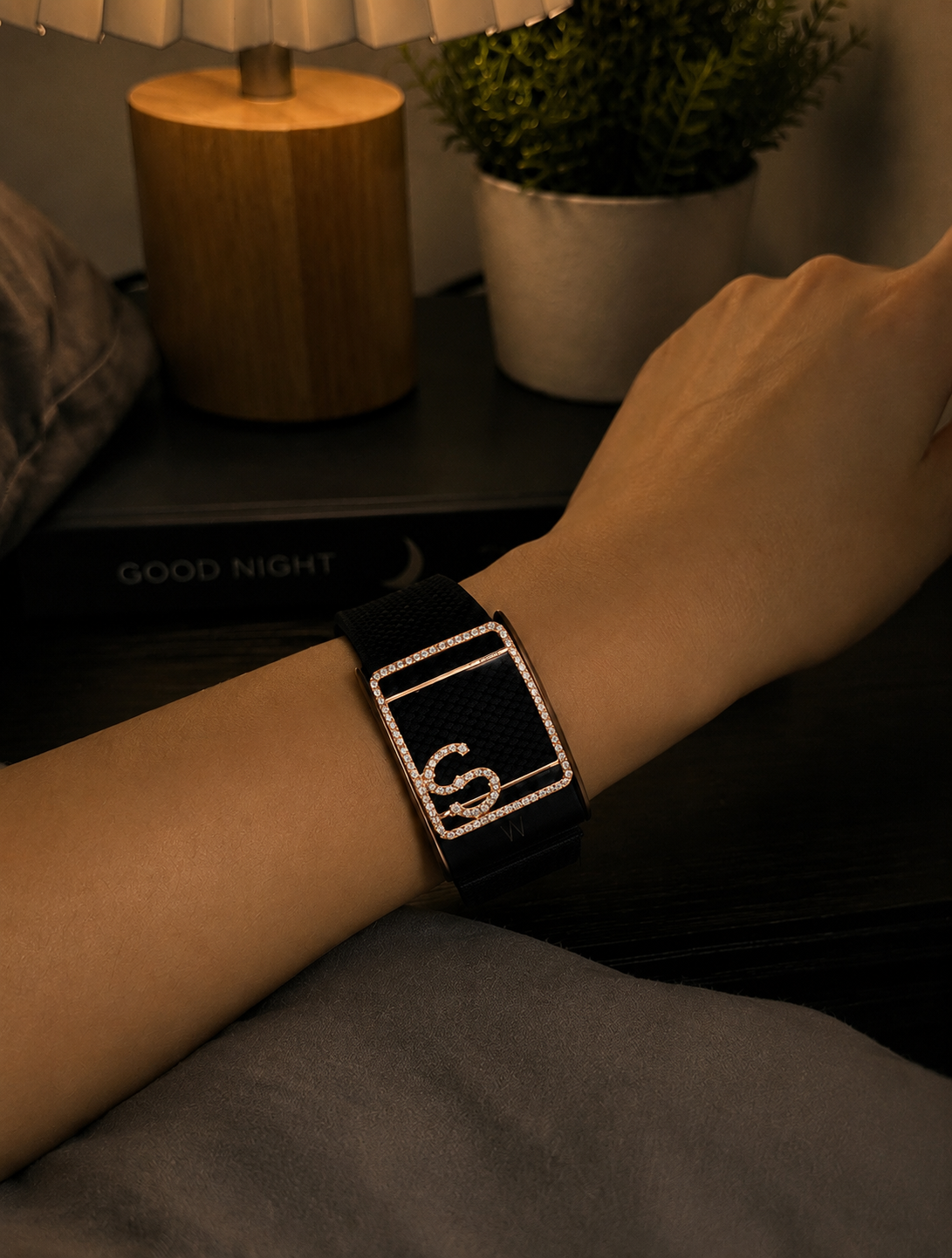 S Letter Diamond Whoop Case in Rose Gold (ARJS4159S)
