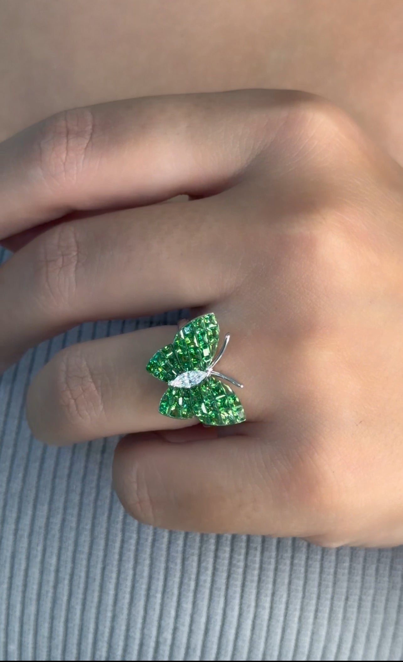 Emerald Green Sapphire Butterfly Ring with Marquise-Cut Diamond Center (ARJS4245)