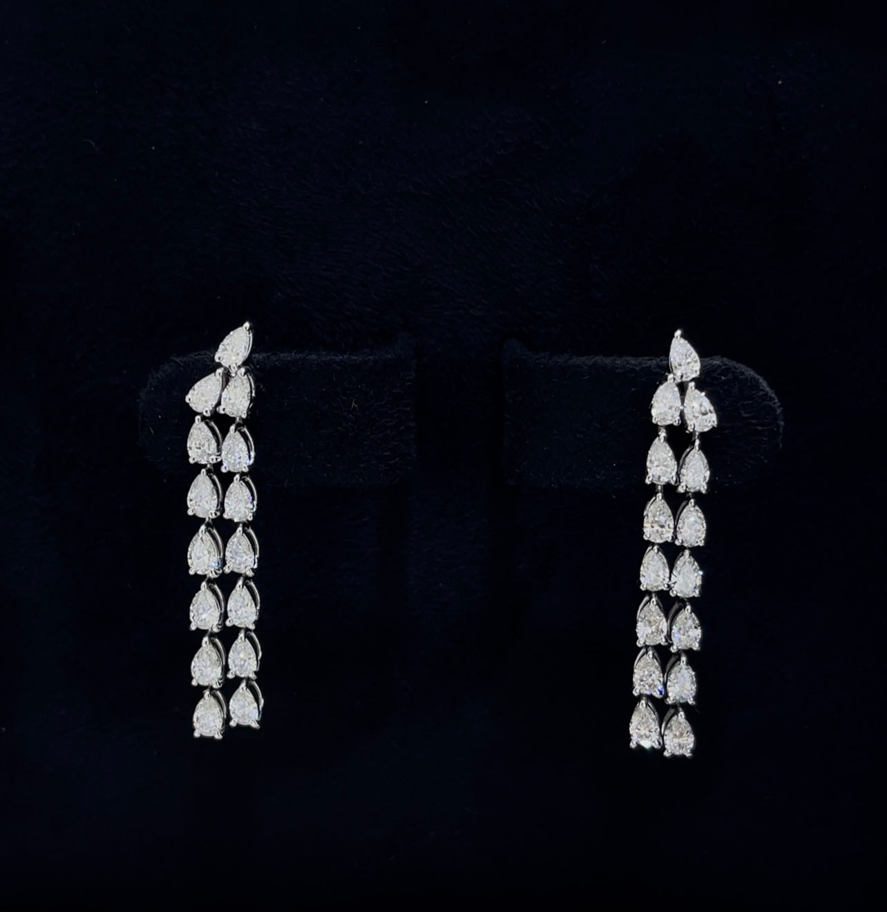 2 Line Pear Dangling Earrings (ARJS4040)