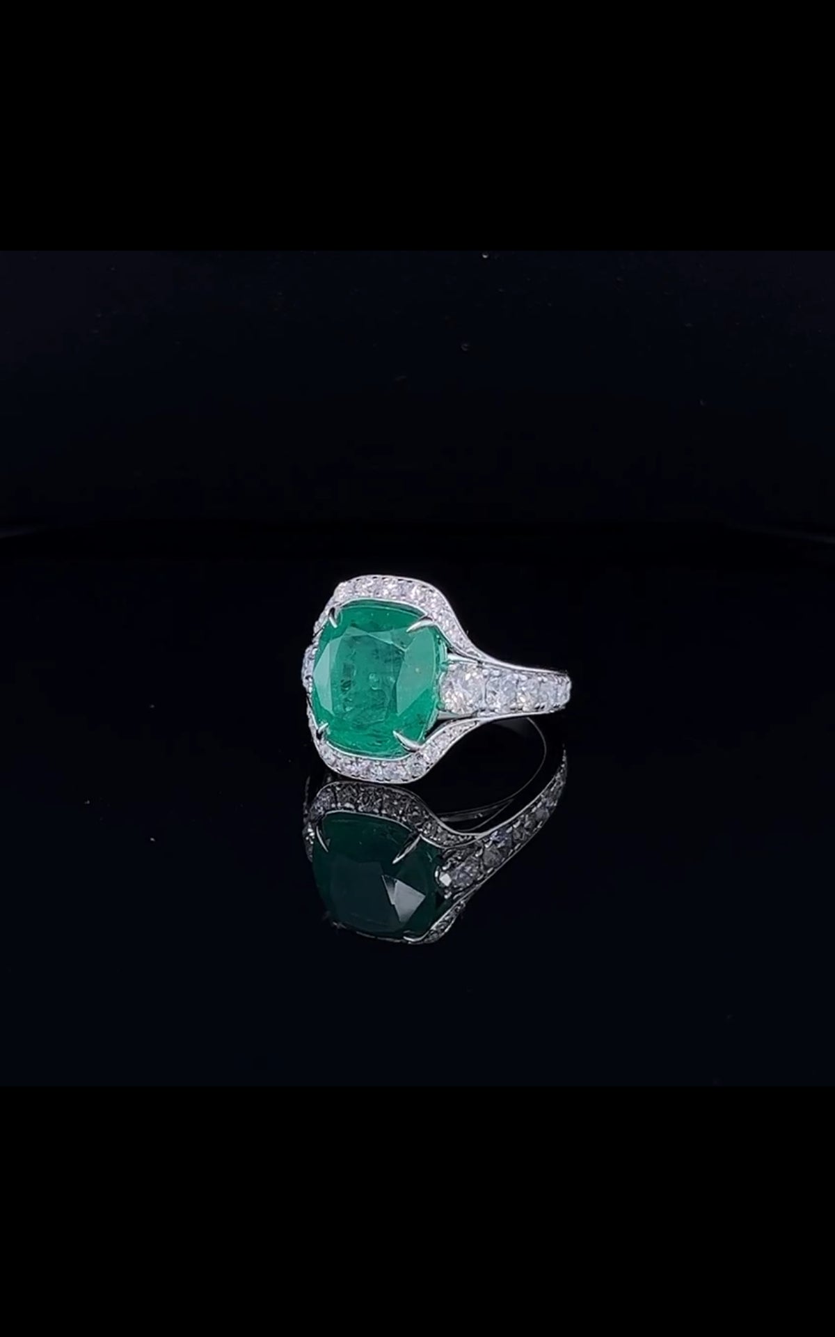 Cushion Cut Green Emerald With Diamond Ring (ARJS2455)