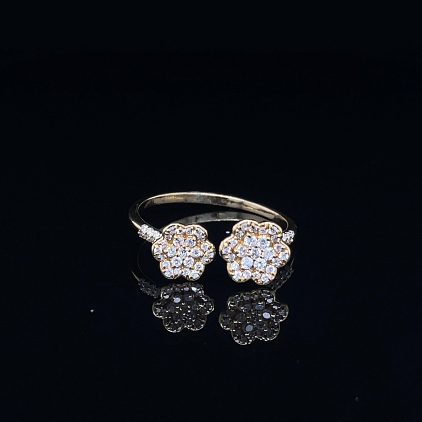 Flower Cluster Diamond Ring in Yellow Gold (BRD1255)