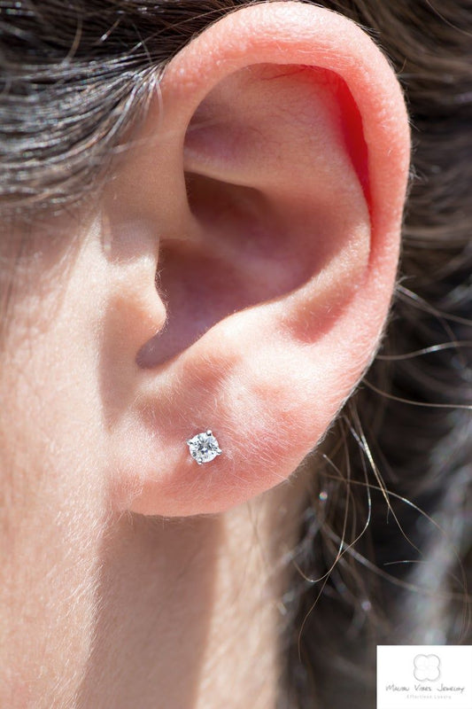 Round Diamond Studs (ARJS3282)