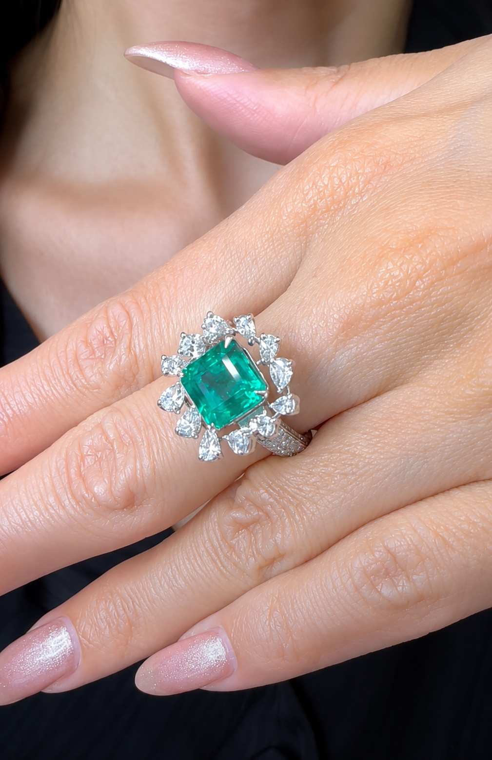 4CT Cushion Green Diamond Ring (ARJS2489)