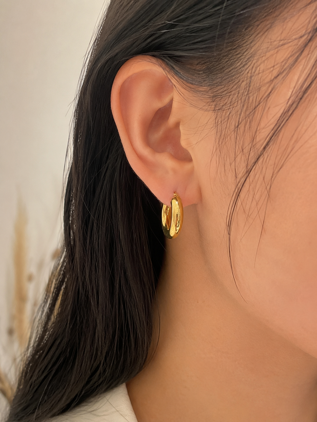 18k Gold Classic Tubular Hoop Earrings (GJEW60-61)