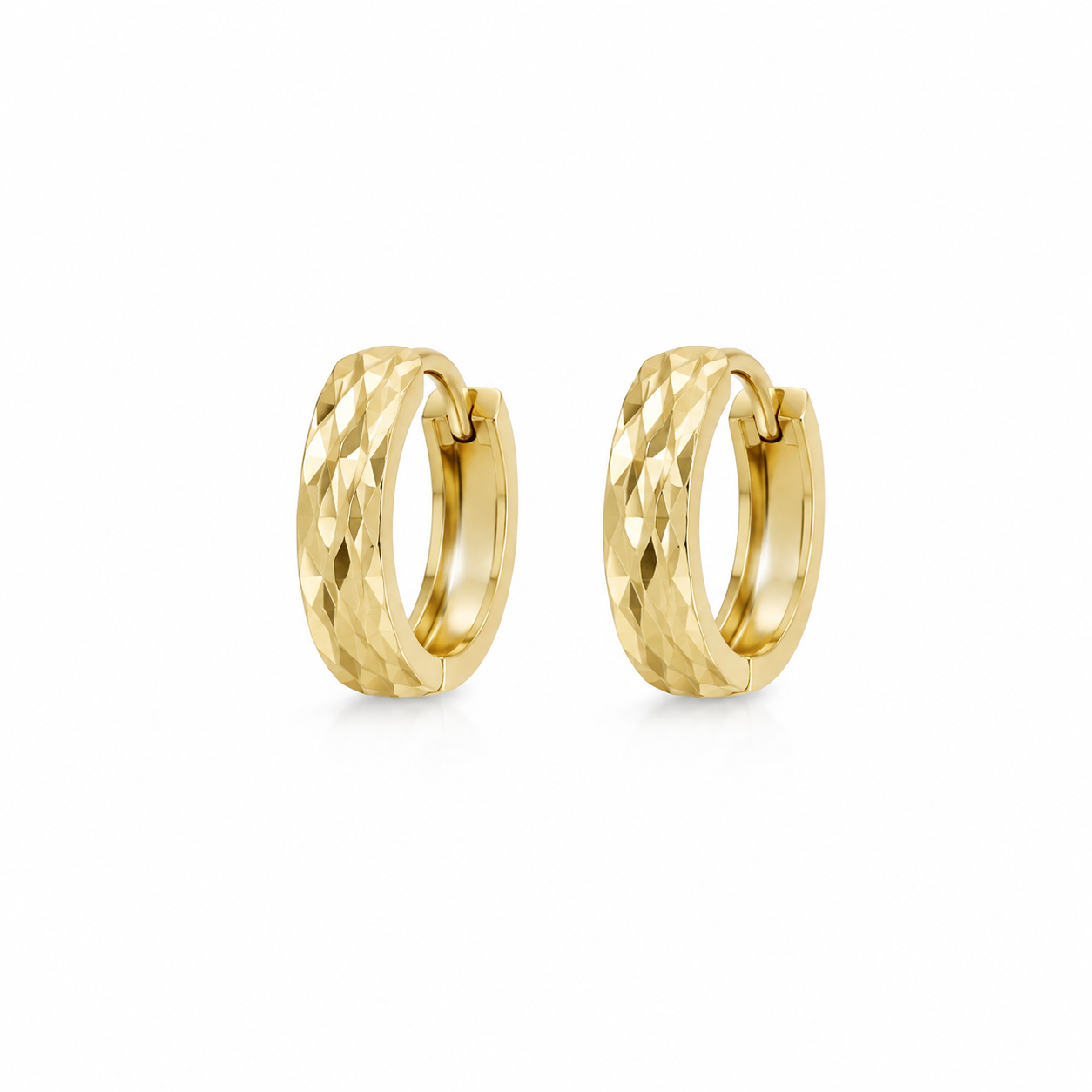 18K Gold Diamond-Cut Hoop Earrings | Classic Textured Huggie Hoops (GJEW137)