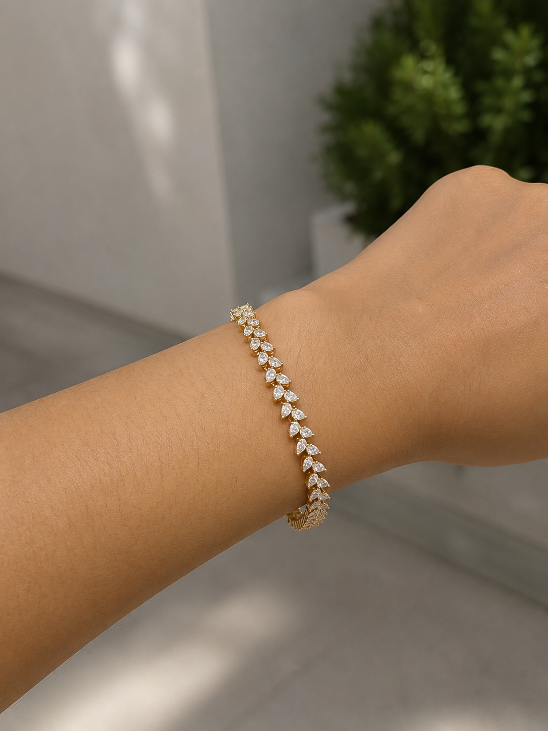 2 Line Pear Diamond Bracelet in Yellow Gold (ARJS3556)