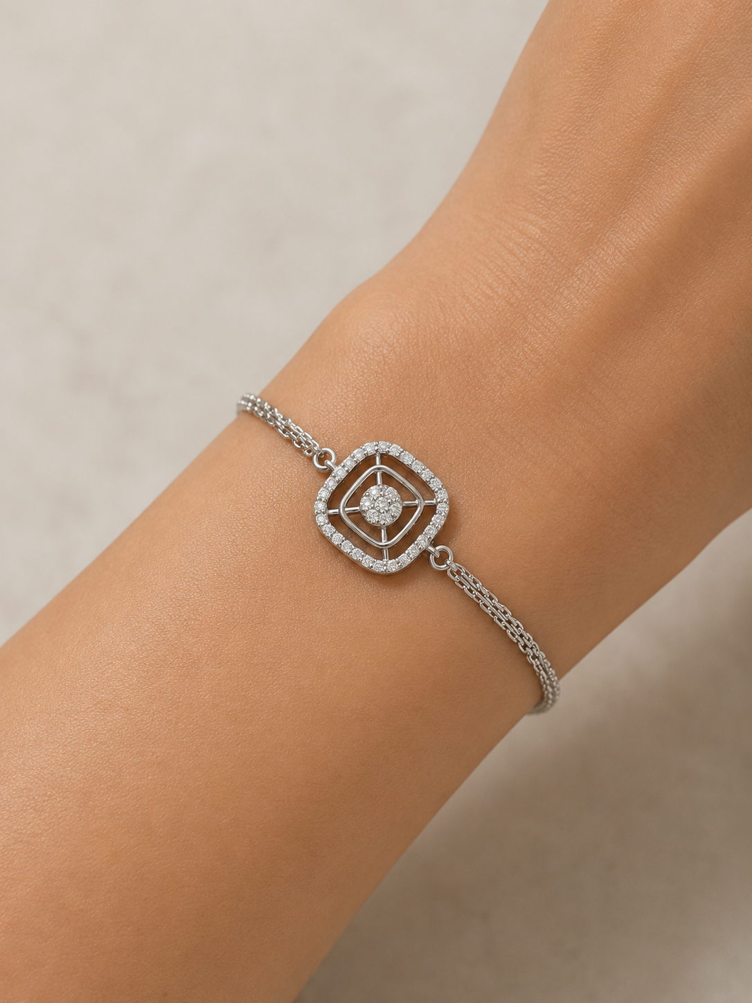 Cluster Chain Diamond Bracelet in WhiteGold (BRD1222)