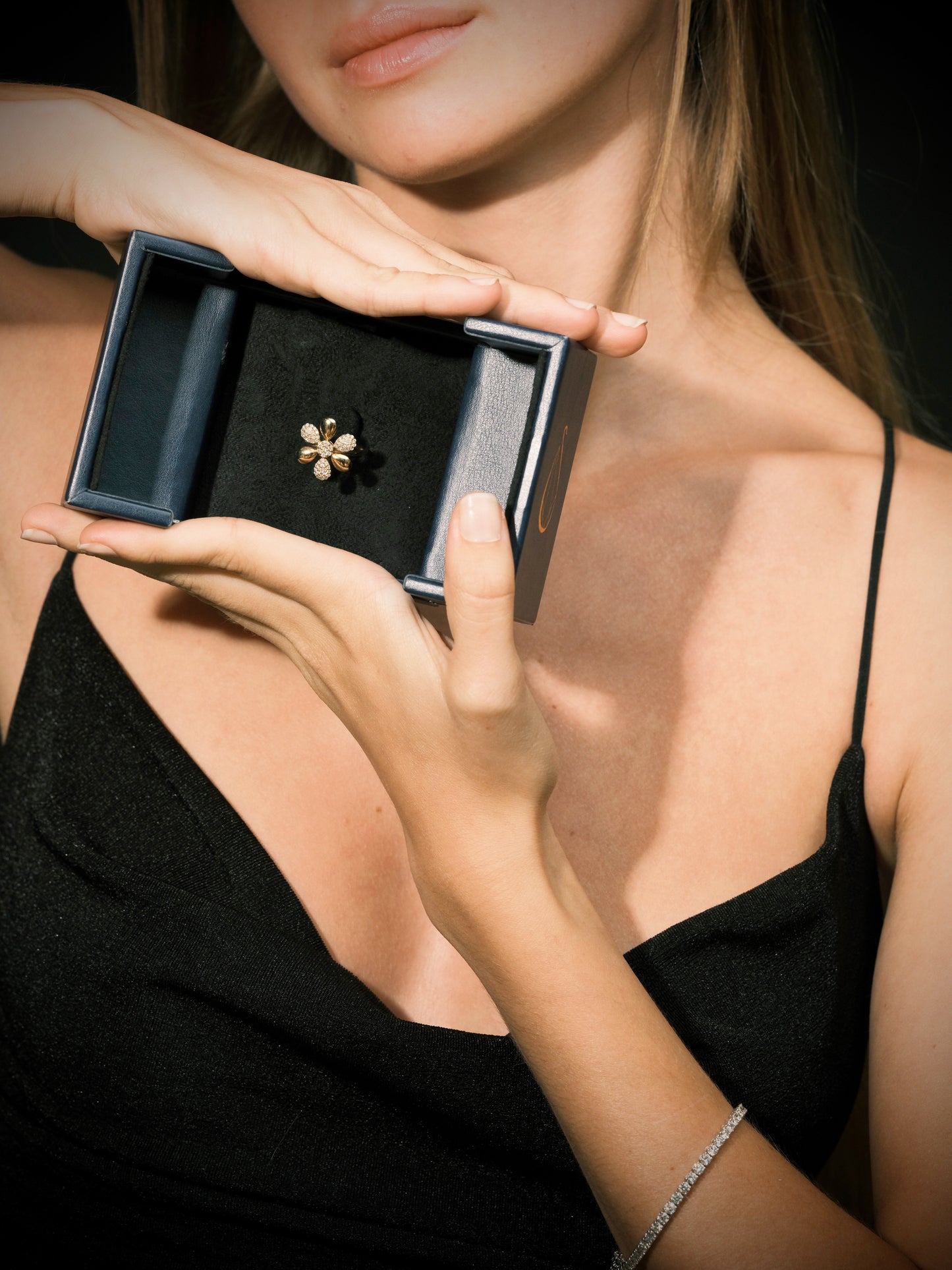 Flower Design Cluster Diamond Ring in Yellow Gold (BRD1239)