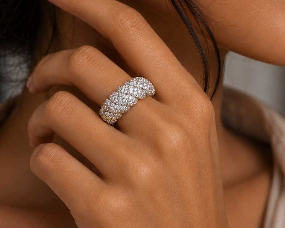Croissant Diamond Studded Ring (SKJ1212)
