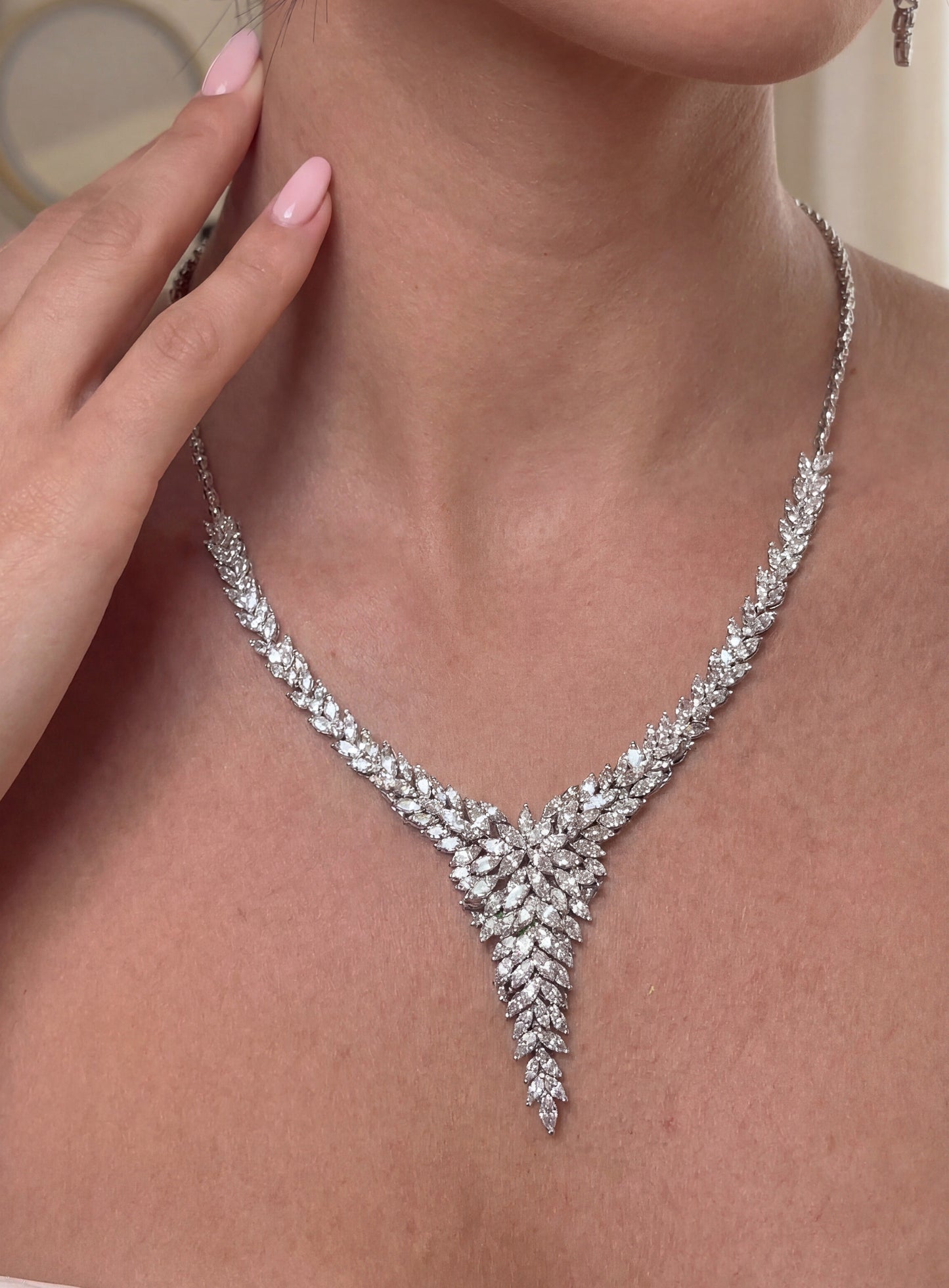 V Style Cluster Diamond Necklace (ARJS3761)