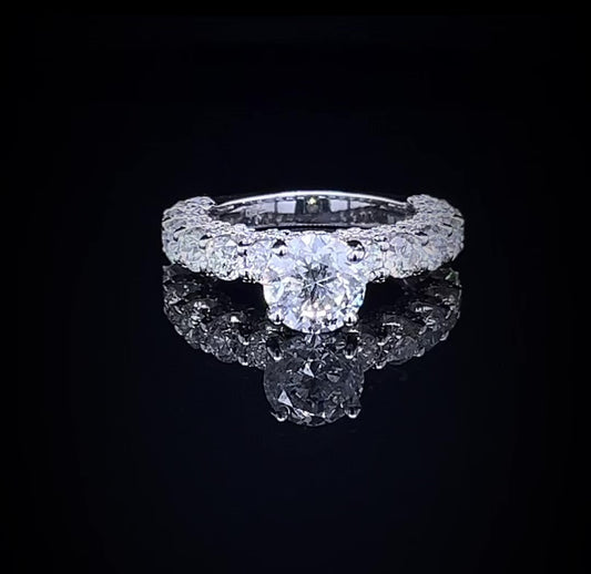 2CT Round with Round Side Diamonds Ring (ARJS2223)